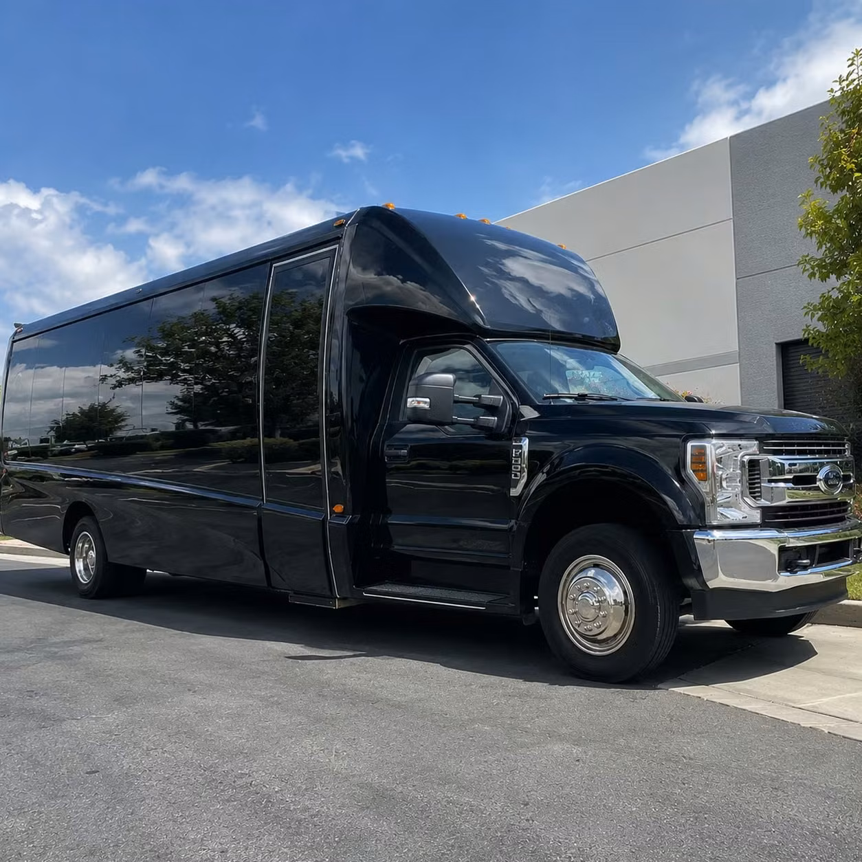 15 passenger minibus