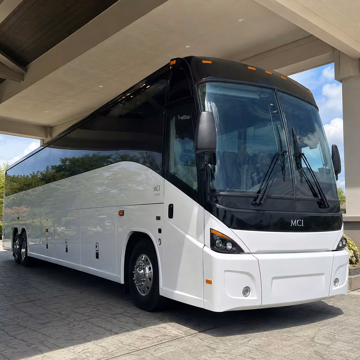 don t overlook the logistics of multi hotel airport shuttle service in cleveland
